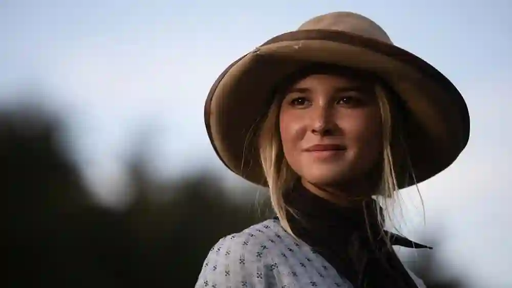 1883 Cast – Discover the Stars Behind the Hit Western Series